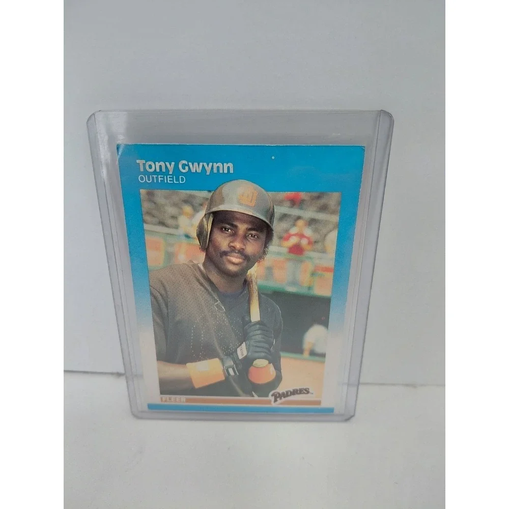1987 Fleer Glossy #416‎ Tony Gwynn PSA 8 Mr. Padre HOF